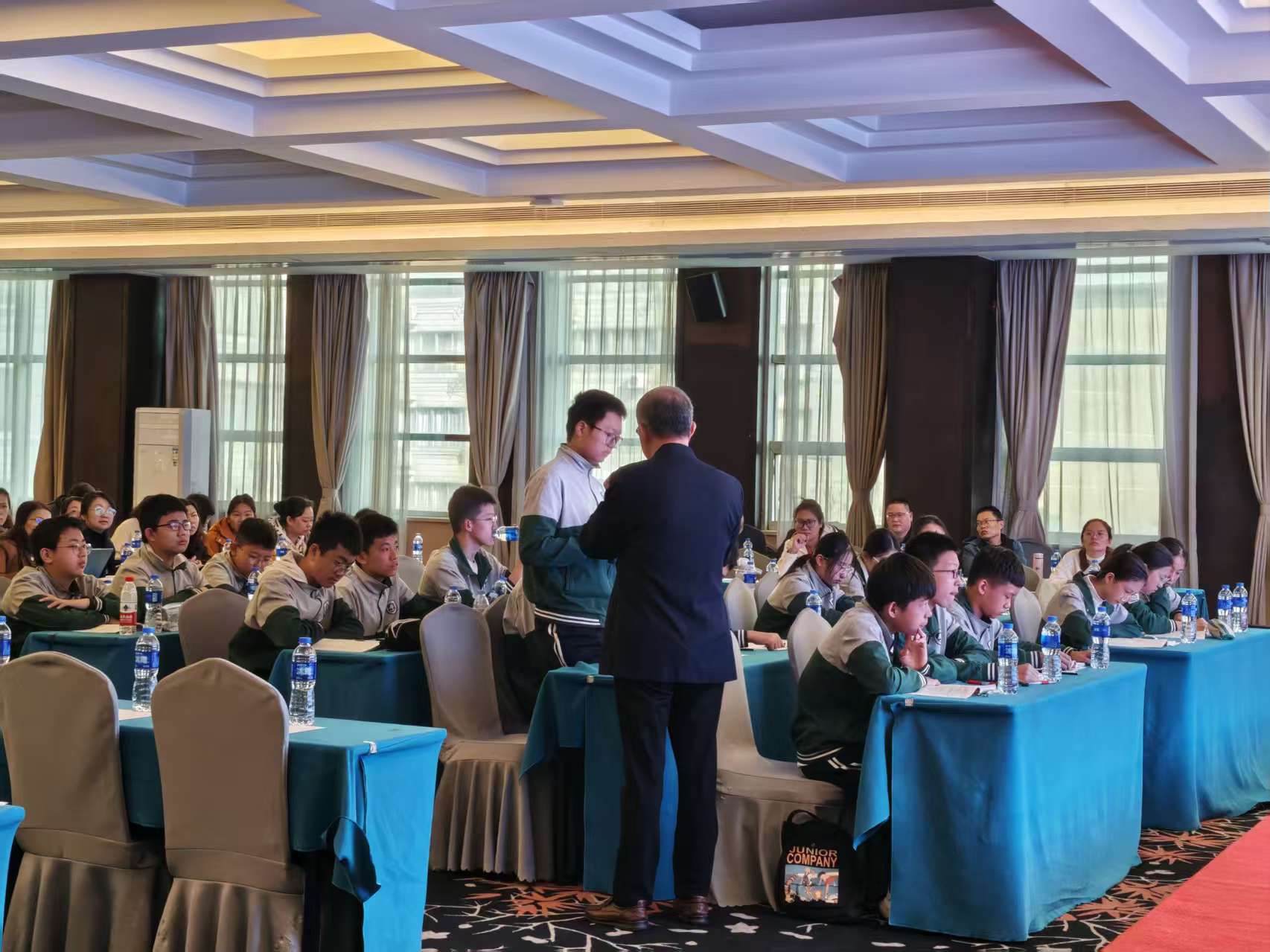 南昌初中数学、语文观摩研讨会